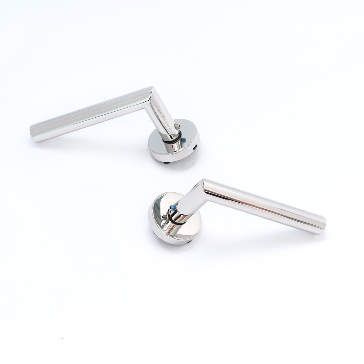 Lifestyle Alpha Lever on Round Rose Handle Set - Polished Chrome