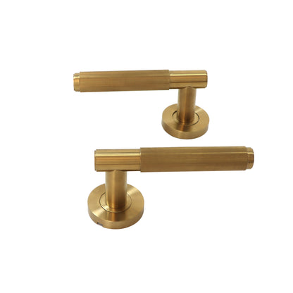 Fluted Lever on Round Rose Door Handle Set - Satin Gold