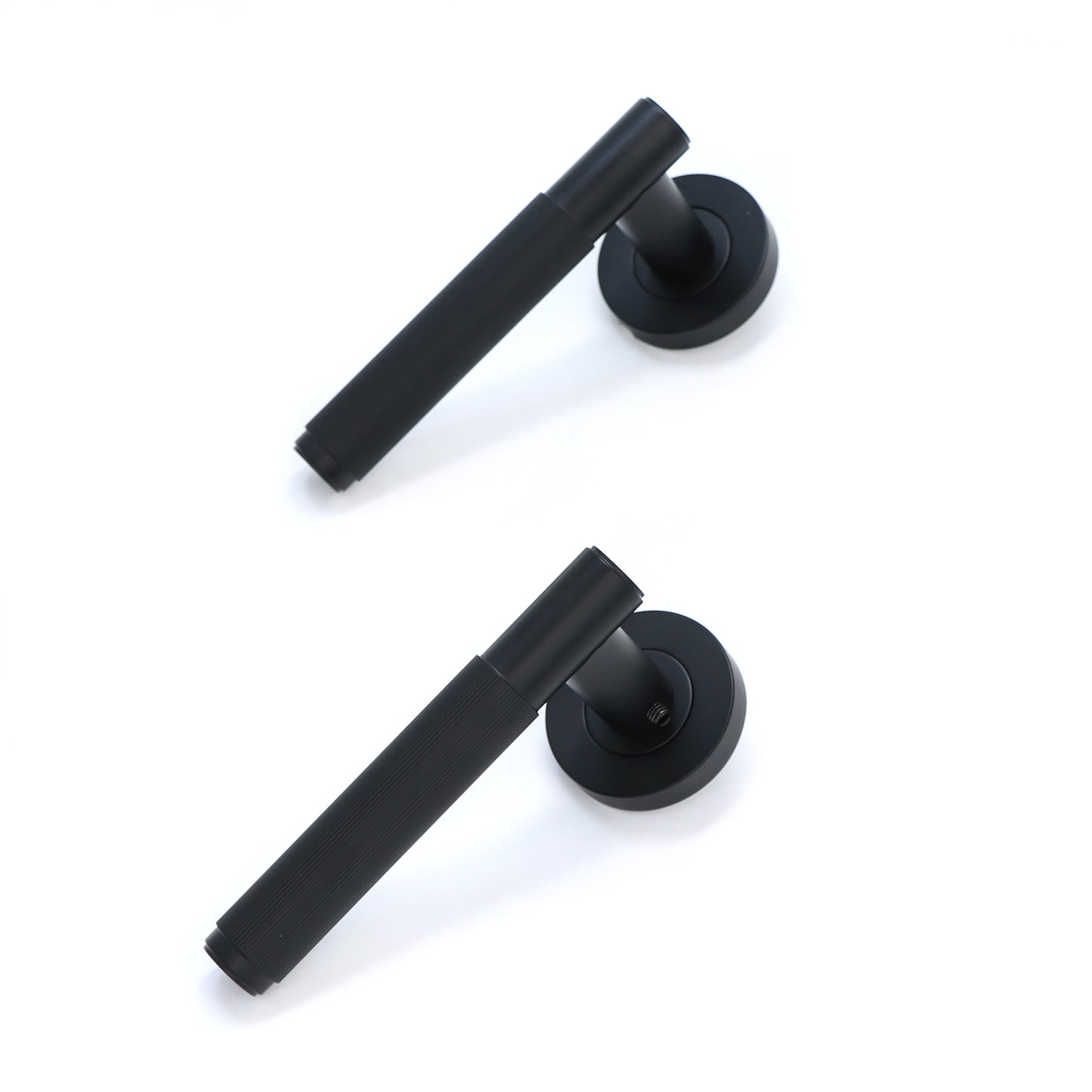 Fluted Lever on Round Rose Door Handle Set - Matt Black