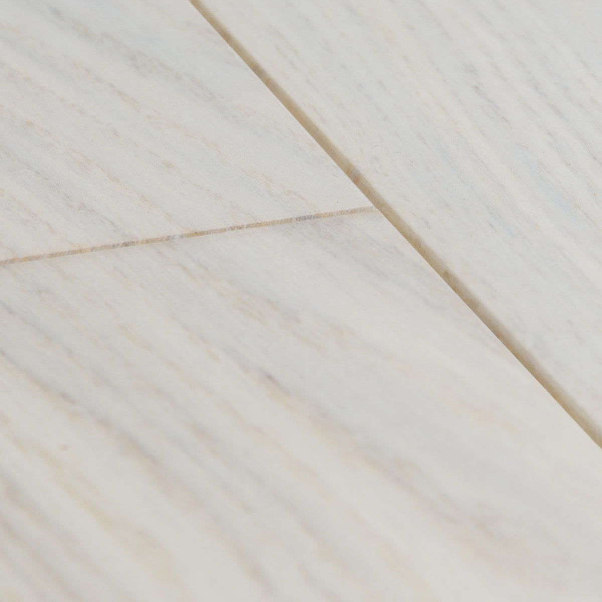 Ivory Oak - 14mm Wide UV Lacquered Engineered Real Wood Flooring