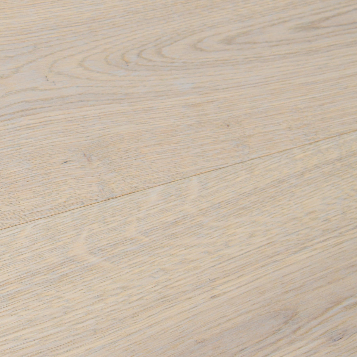 Julia Oak - 14mm Light Brushed 5G Click Engineered Real Wood Flooring