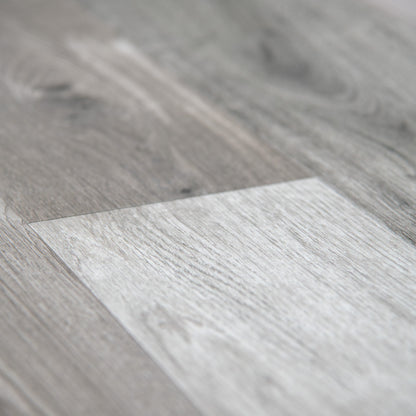 Oak Uptown - Aqua Pro 8mm High Gloss Laminate Flooring
