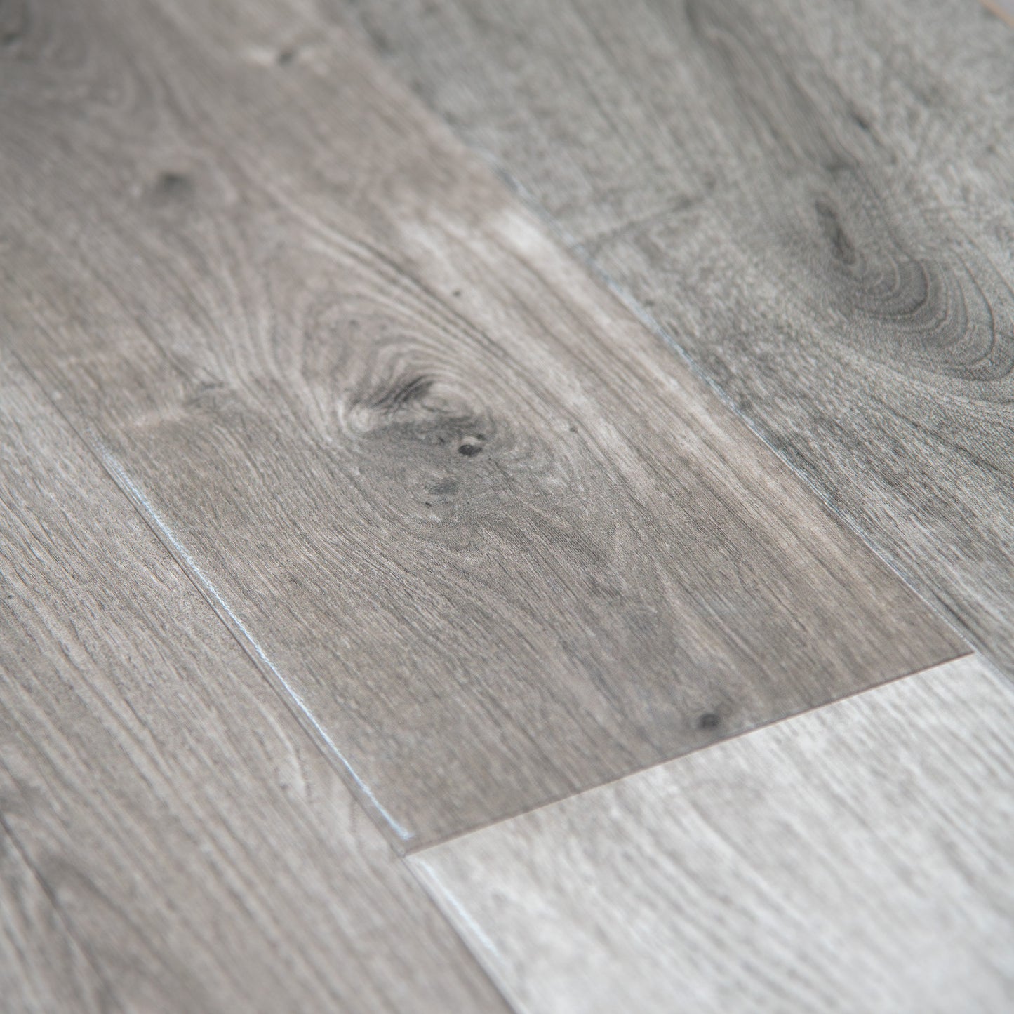 Oak Uptown - Aqua Pro 8mm High Gloss Laminate Flooring