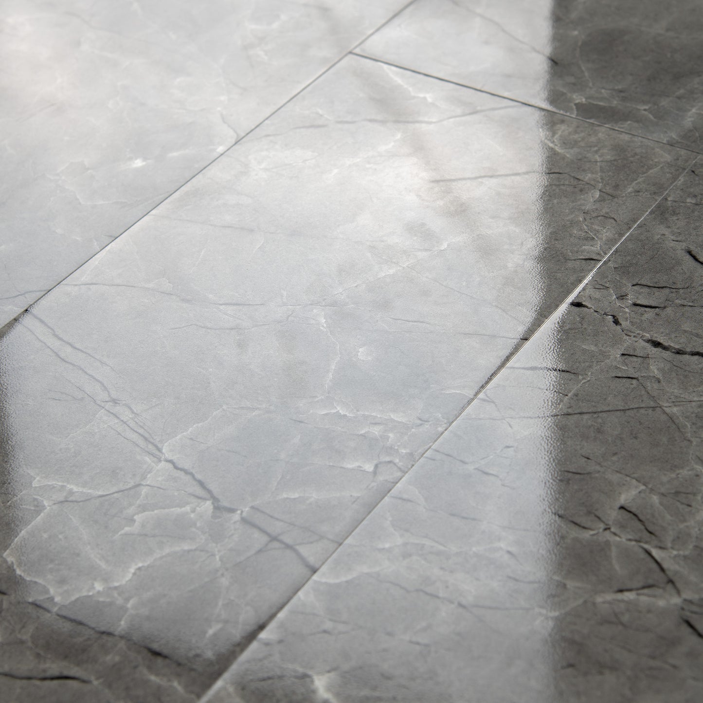 Vicosa Abierto - Aqua Pro 8.5mm High Gloss Wide Laminate Flooring