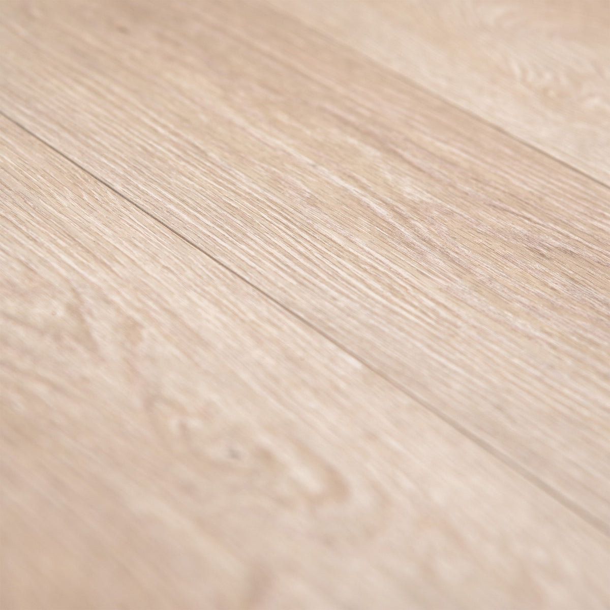 Warm Heritage Oak - Wood Essence Aqua Water Resistant 12mm Laminate Flooring