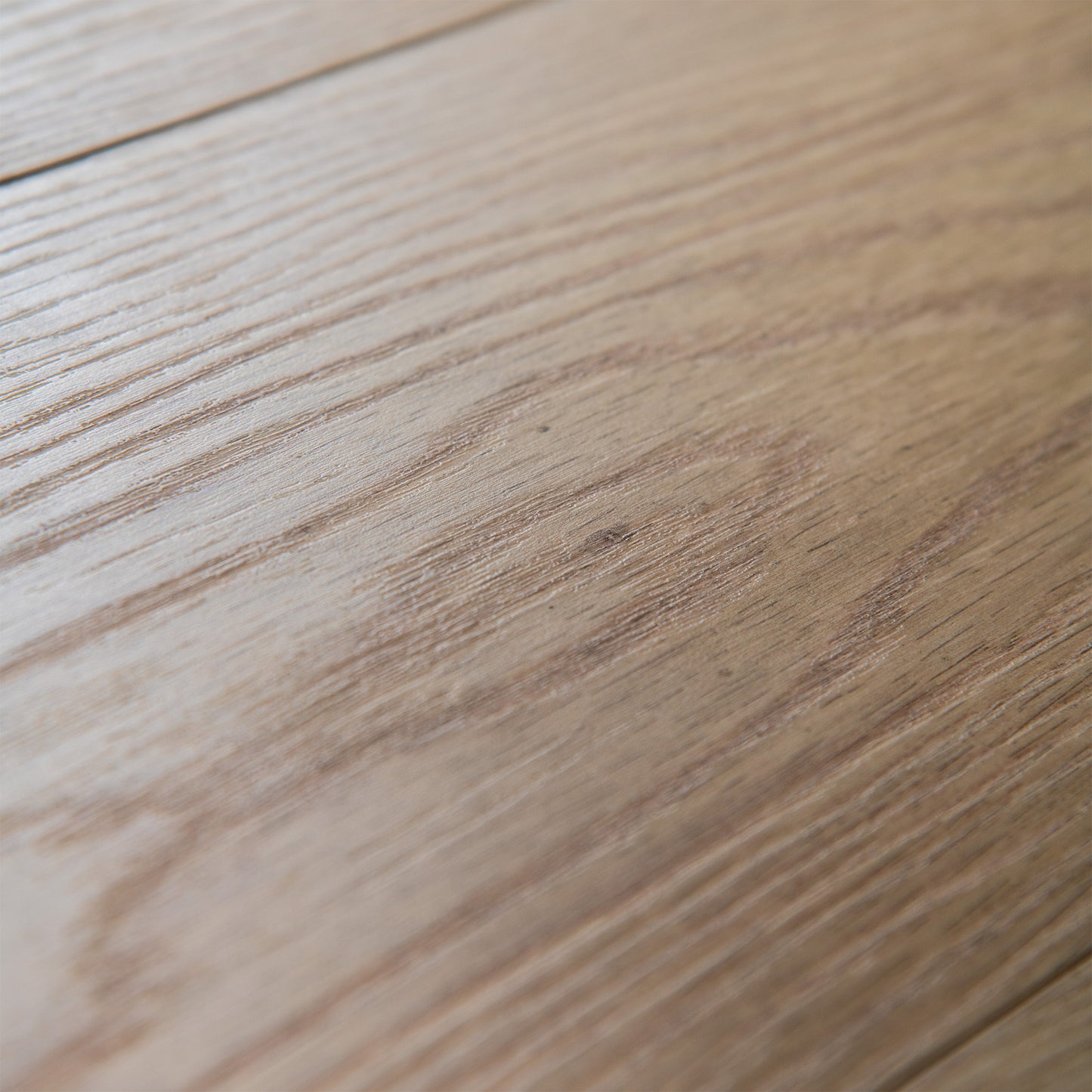Warm Heritage Oak - Wood Essence Aqua Water Resistant 12mm Laminate Flooring
