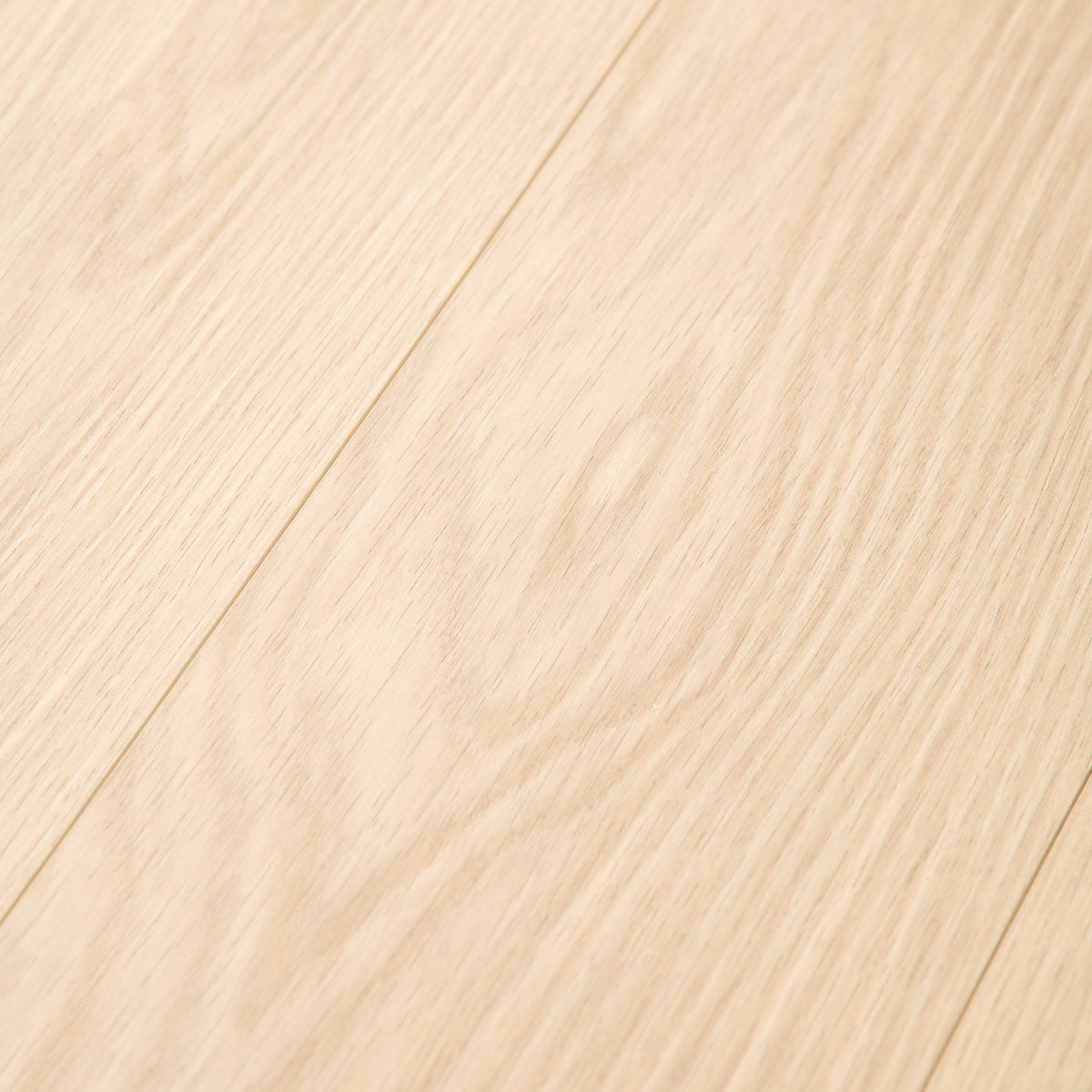 Soft Heritage Oak - Wood Essence Aqua Water Resistant 12mm Laminate Flooring