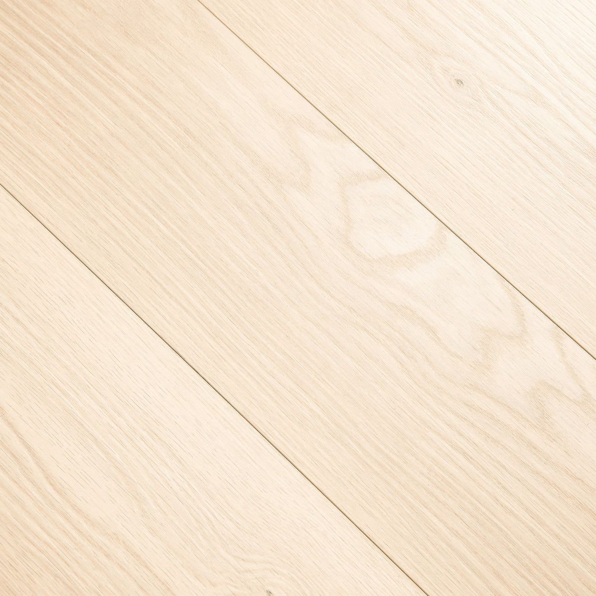 Soft Heritage Oak - Wood Essence Aqua Water Resistant 12mm Laminate Flooring
