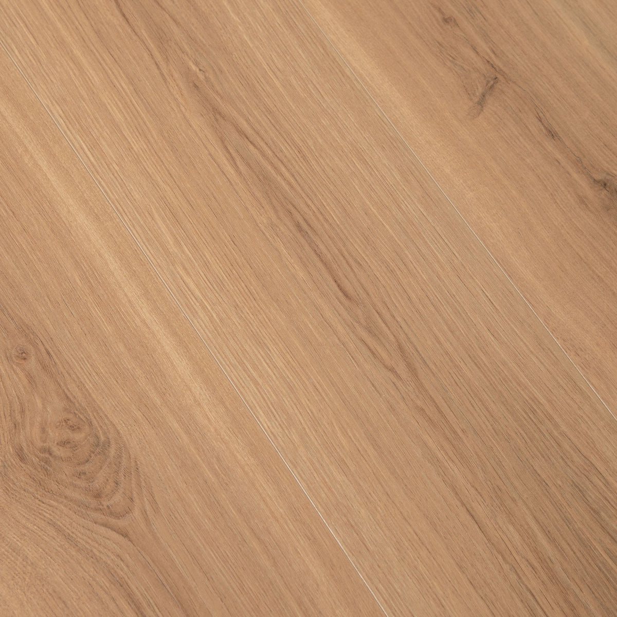 Natural Honey Oak - Wood Essence Aqua Water Resistant 12mm Laminate Flooring