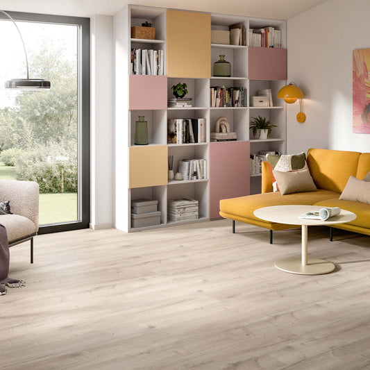 Light Creme Oak - Wood Essence Water Resistant 8mm Laminate Flooring