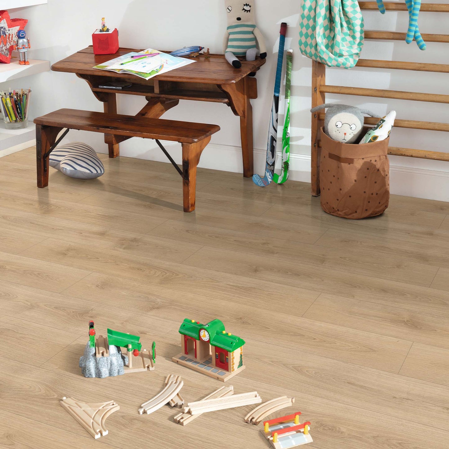 Fawn Oak - Wood Essence Water Resistant 8mm Laminate Flooring