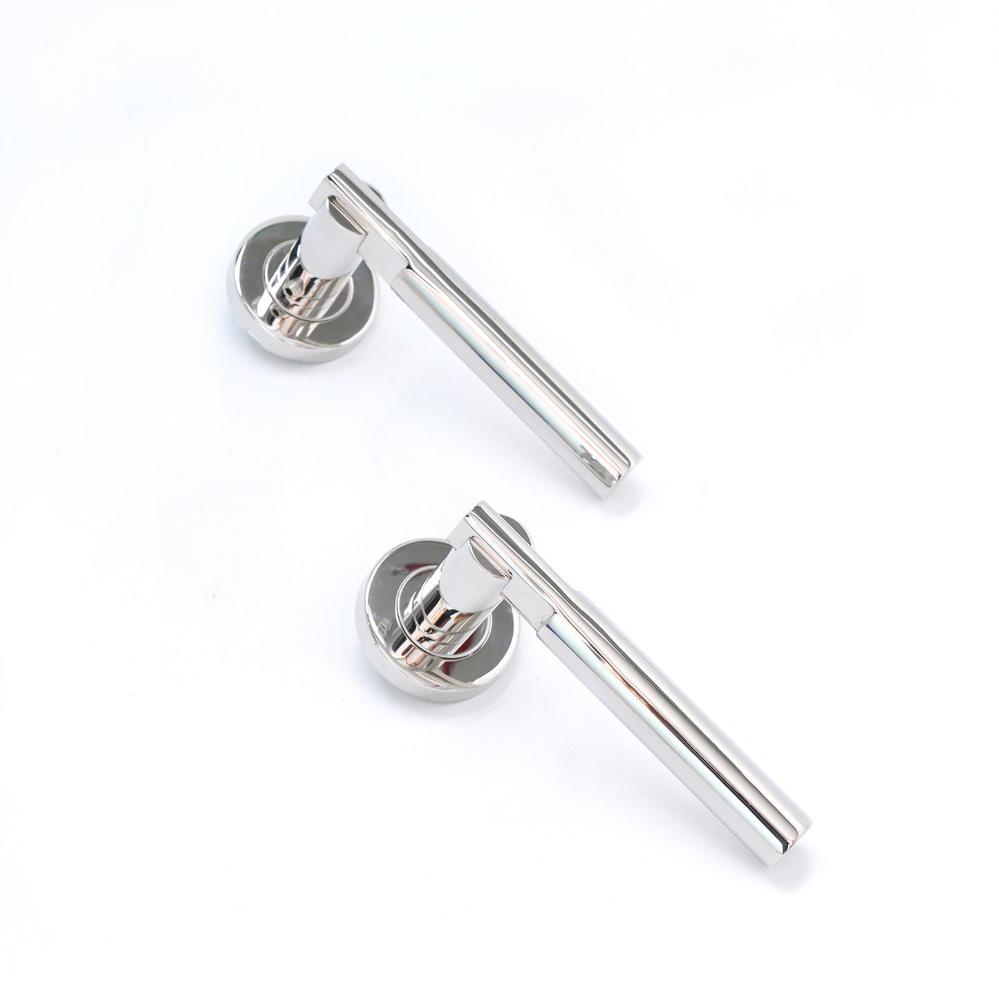 Superior Titan Lever on Round Rose Handle Set - Polished Stainless Steel (123480)