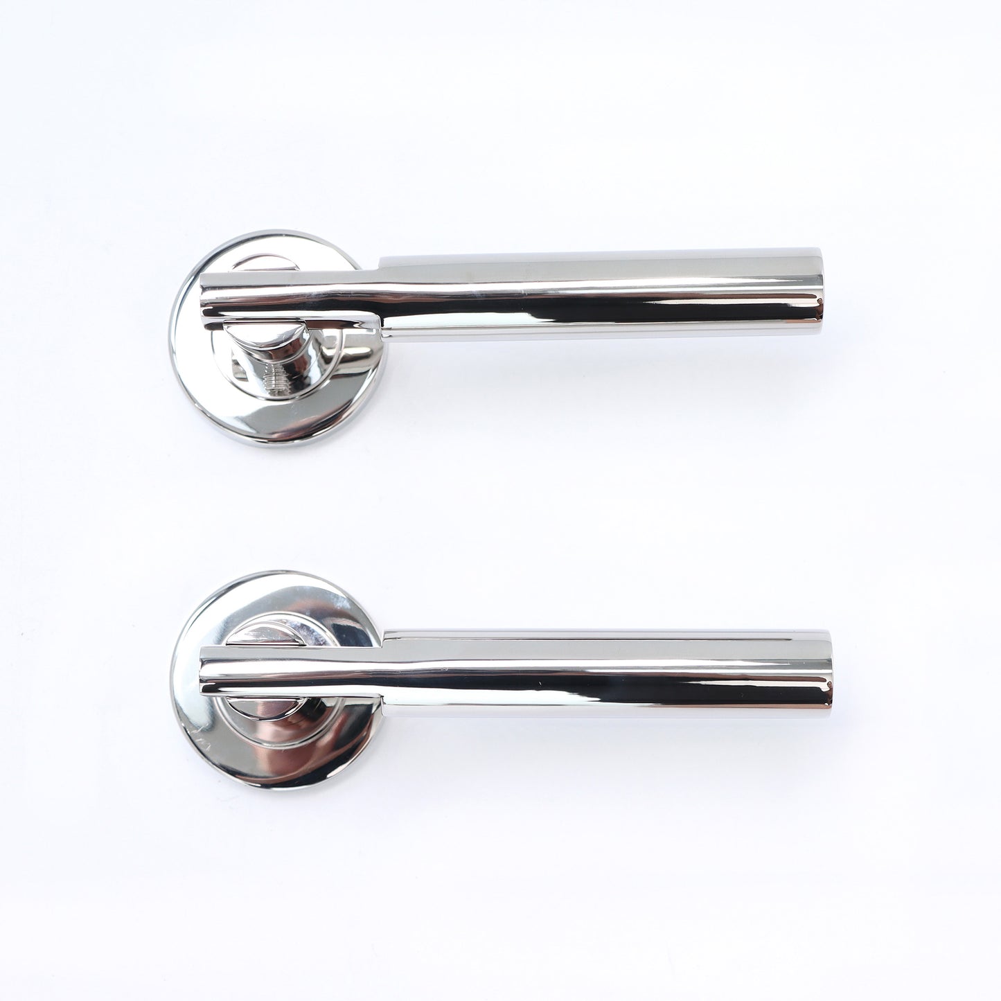 Superior Titan Lever on Round Rose Bathroom Handle Set - Polished Stainless Steel
