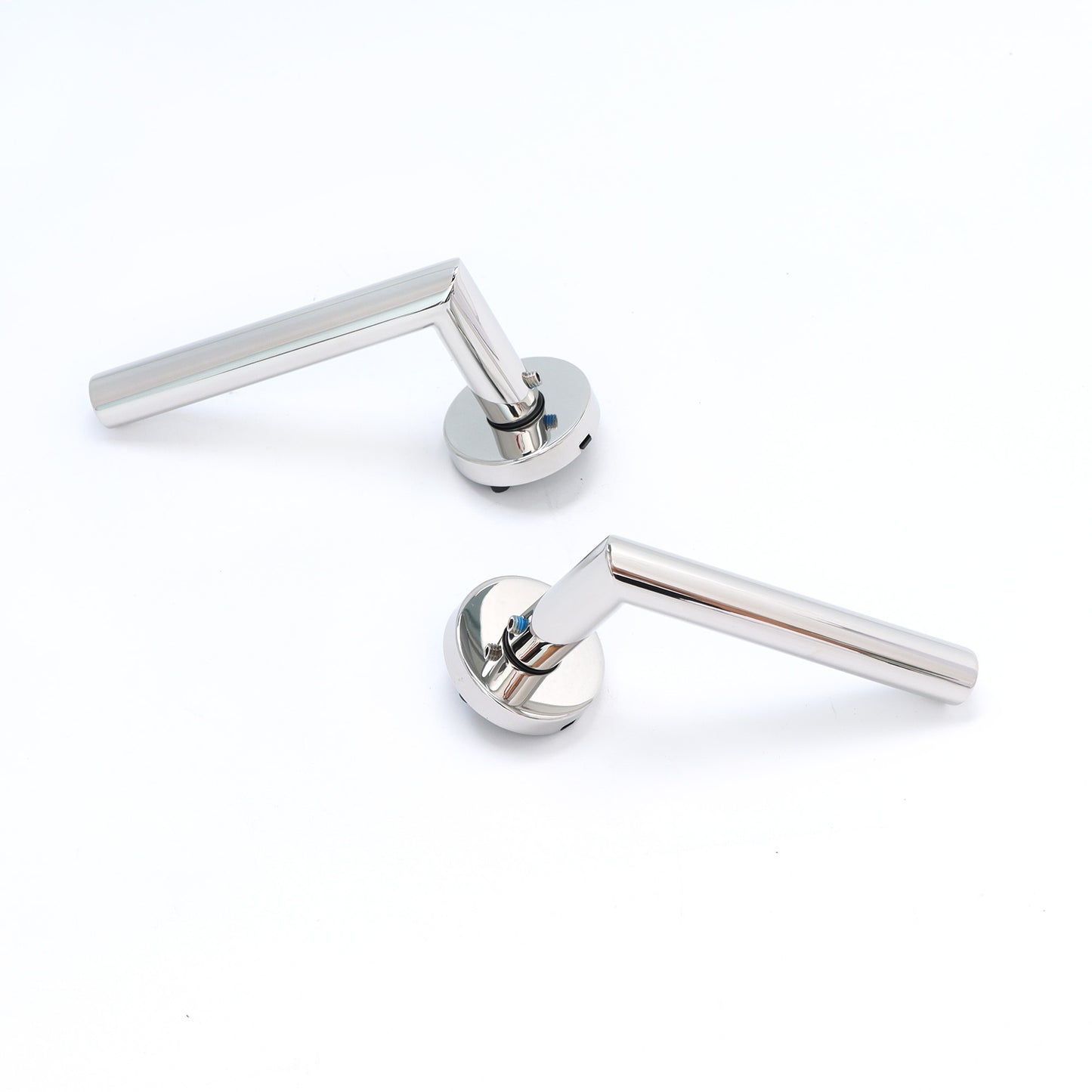 Lifestyle Alpha Lever on Round Rose Handle Set - Polished Chrome (123567)