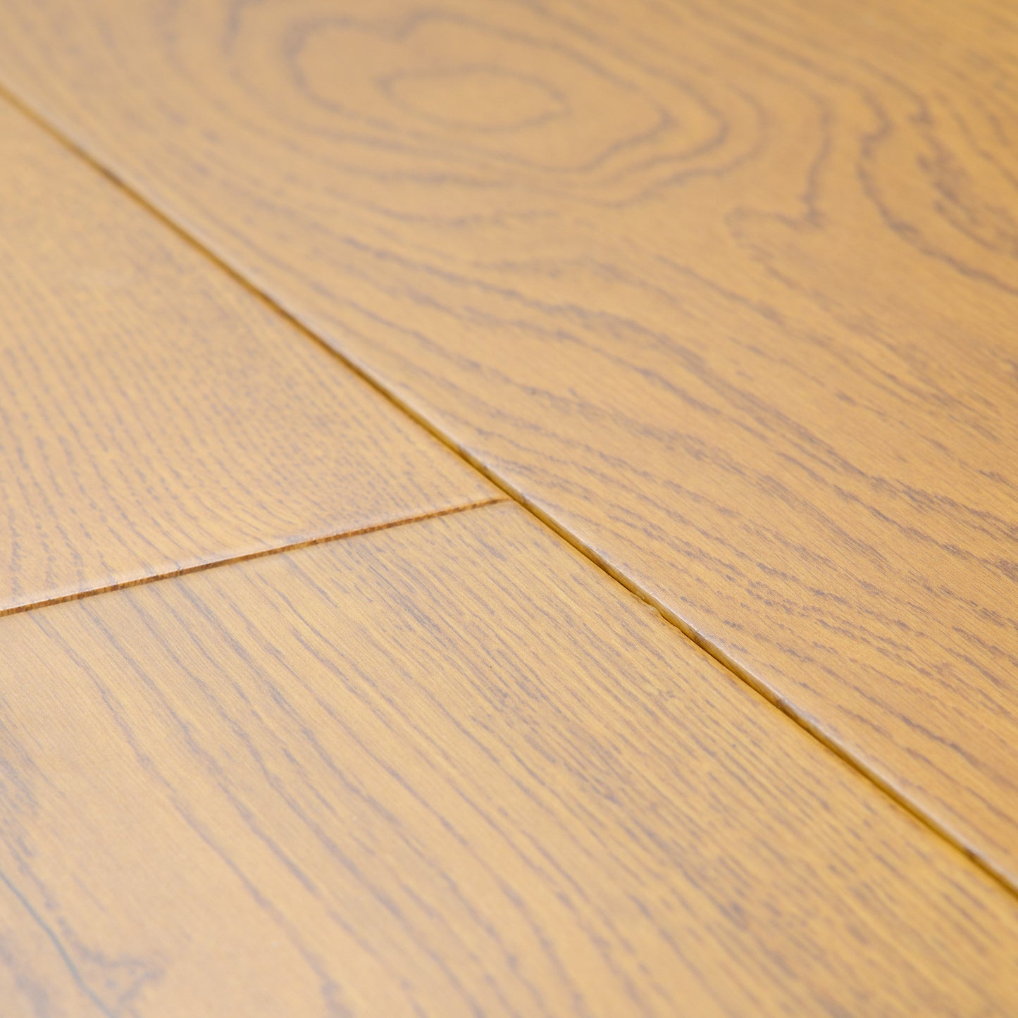 Golden Oak - 14mm UV Lacquered Engineered Real Wood Flooring