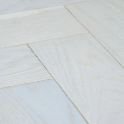 Ivory Oak - Herringbone 14mm UV Lacquered Engineered Real Wood Flooring
