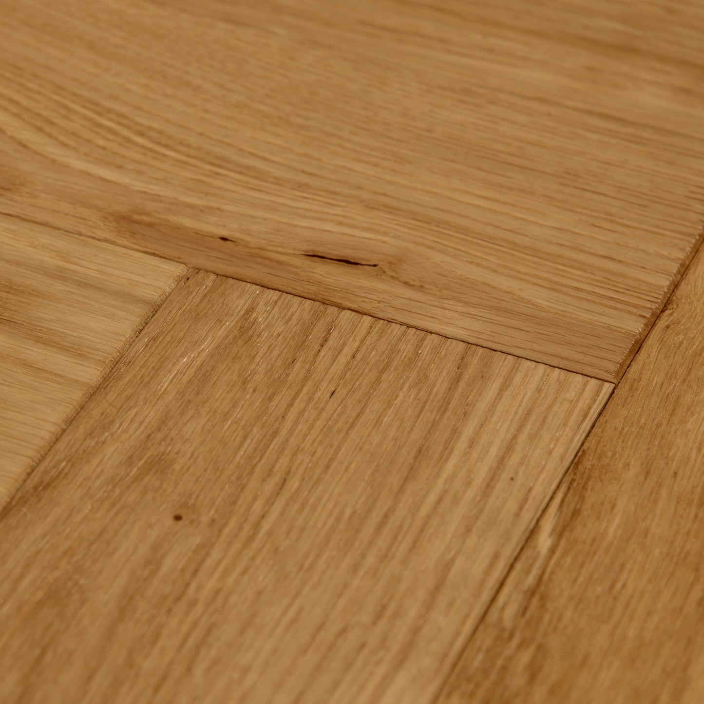 Natural Oak - Herringbone 18mm Brushed and Oiled Solid Real Wood Flooring