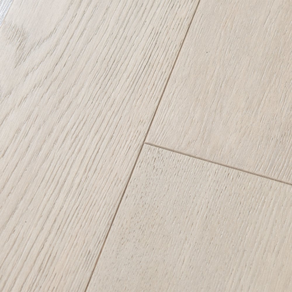 Pebble Grey Oak - 13mm Brushed Matt Lacquered Engineered Real Wood Flooring (124571)
